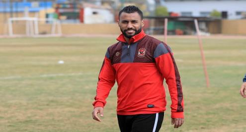 برادلي: عاشور لم تتح له الفرصة دولياً.. وجوزيه أبلغني أنه من أهم اللاعبين